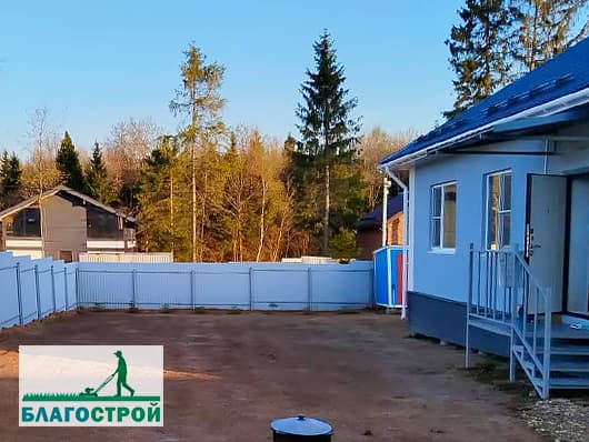 Участок до укладки газона